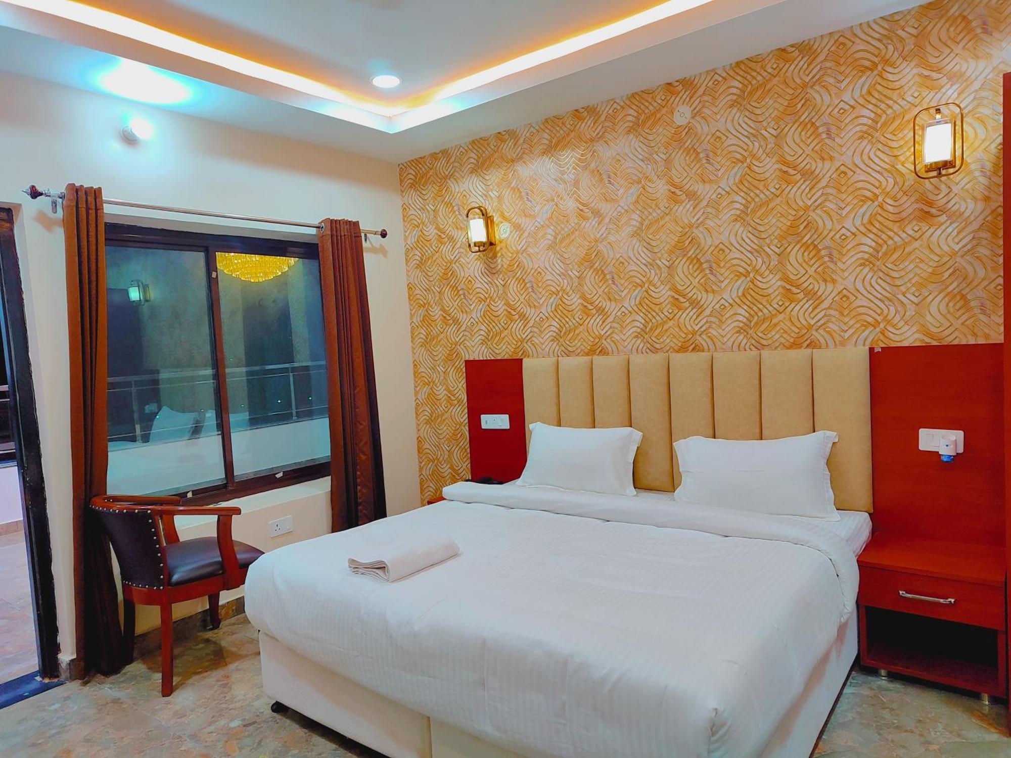 Awadh Samrat Resort Ayodhya Esterno foto